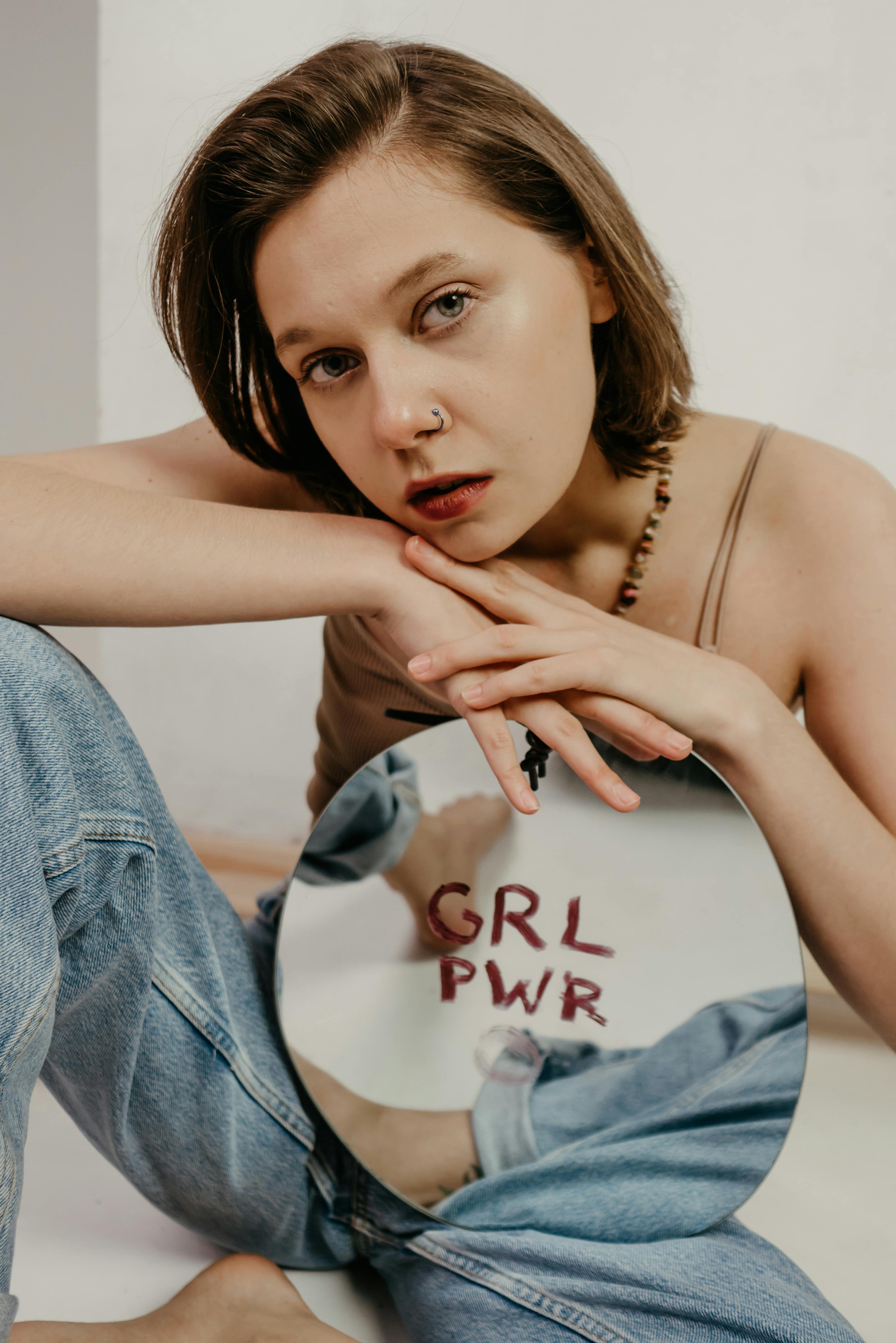 水蜜桃923室内暖光下的珊瑚橘过渡试色